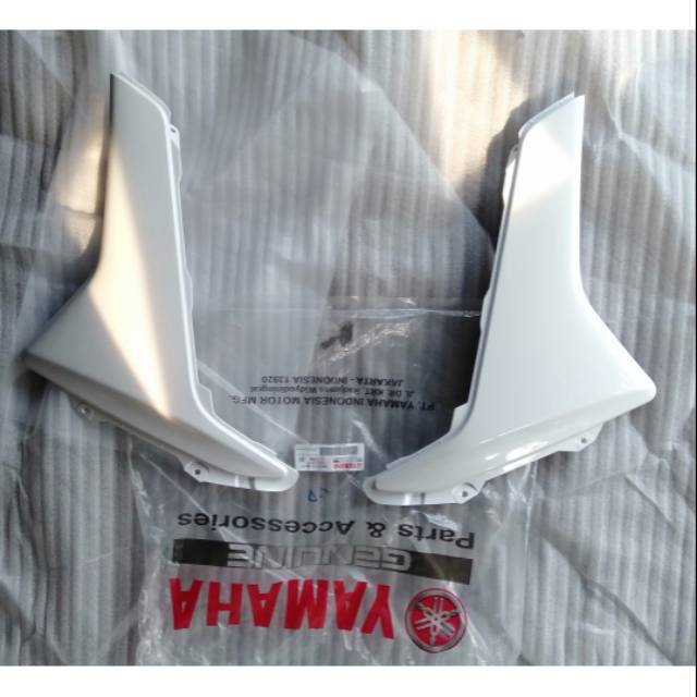 COVER DEK SAMPING YAMAHA NMAX