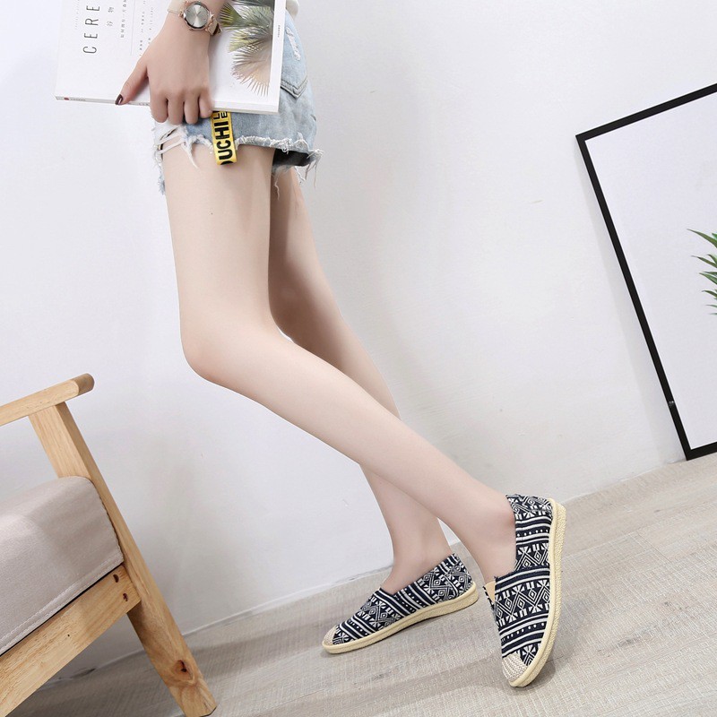LPS Sepatu Flat Wanita Sneakers Canvas Joging Sneaker Kanvas Slip On Blue Jean Cewek Perempuan Lari Olah Raga Formal Shoes Sniker Sport Nyaman Putih Olahraga Karet Elastis Import Converse Pria Cowok Laki Laki Sekolah Kerja Casual Murah Keren Sepatu Kasual-6