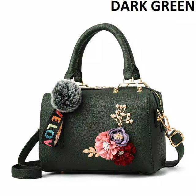 Hand bag gantungan pom pom