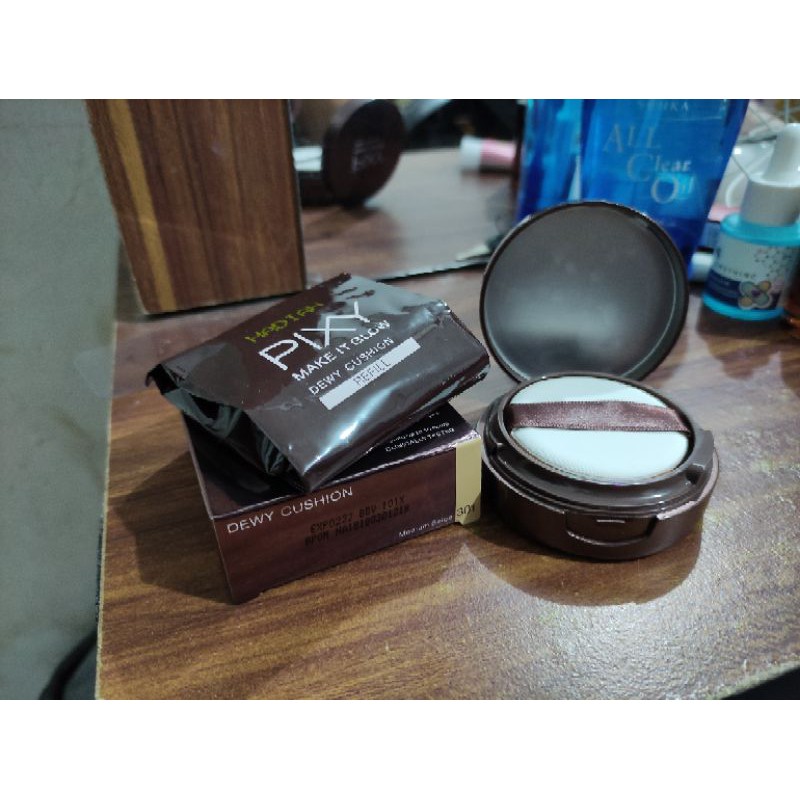 Preloved pixy dewy cushion 301 FREE REFILL
