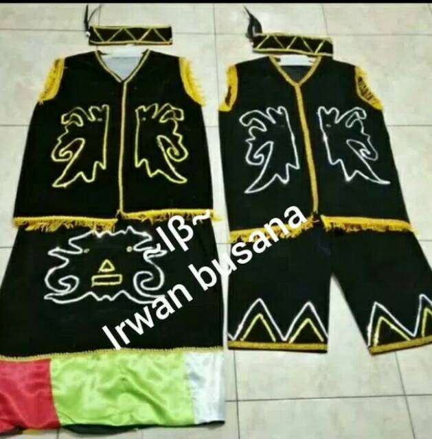 Baju adat Dayak TK