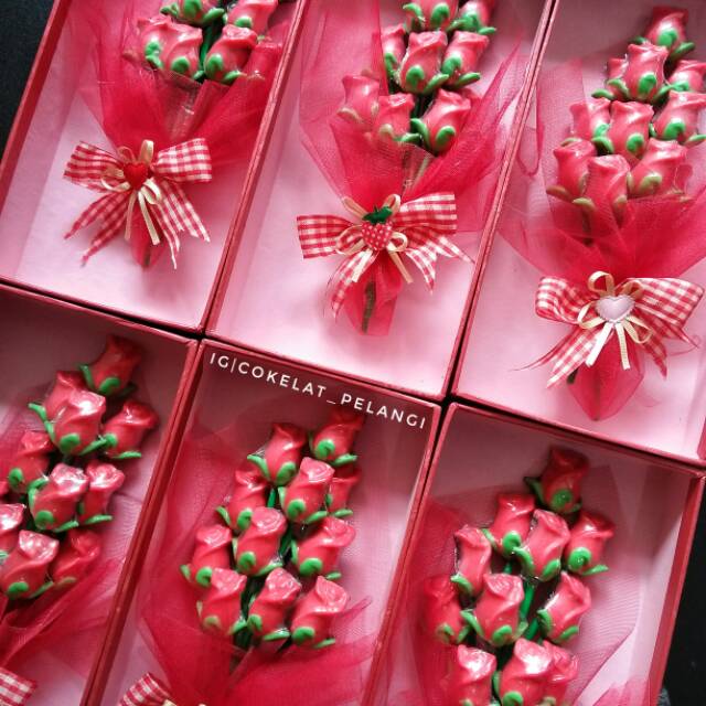  Coklat  valentine buket bunga  mawar  box Shopee Indonesia