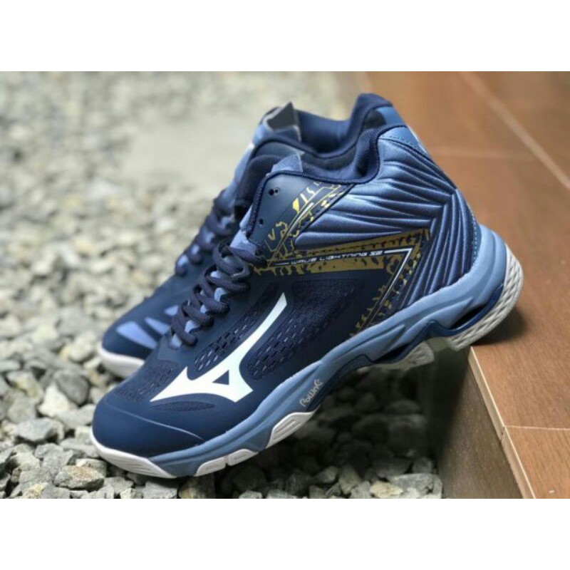 (BAYAR DI TEMPAT) SEPATU VOLI/BADMINTON MIZUNO WAVE LIGHTNING Z5 MID PREMIUM