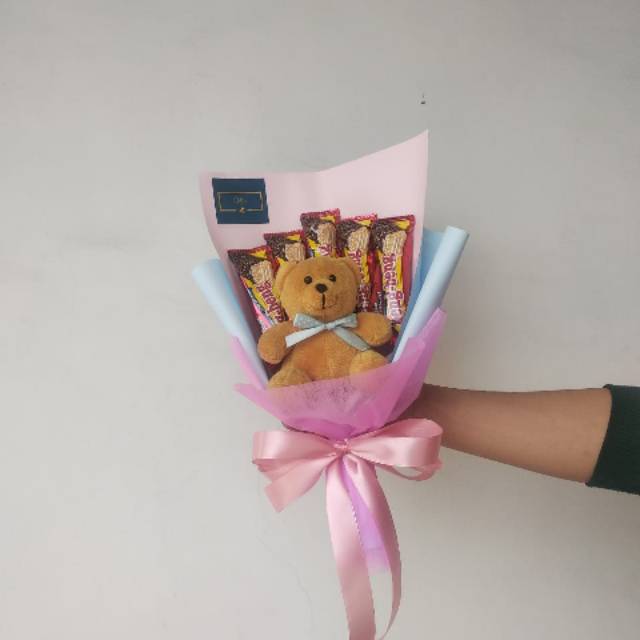 

Buket snack dengan boneka murah