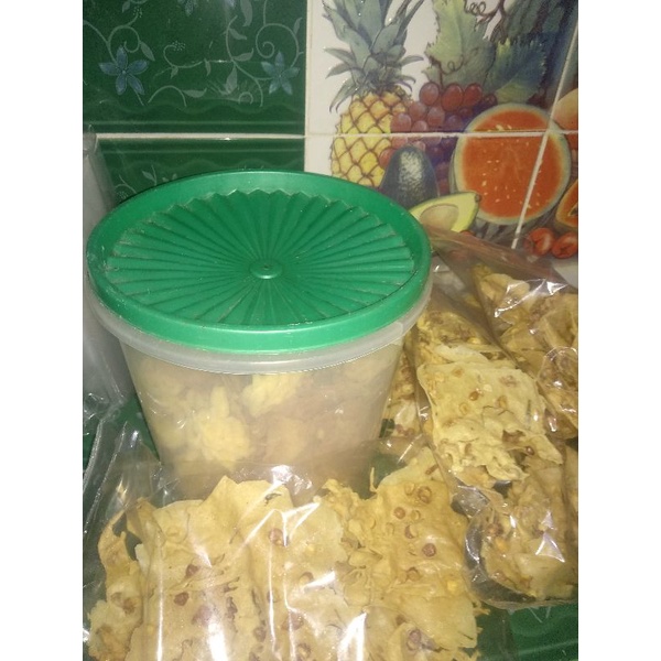 

peyek/rempeyek kacang tanah+daun jeruk ukuran toples 5 liter
