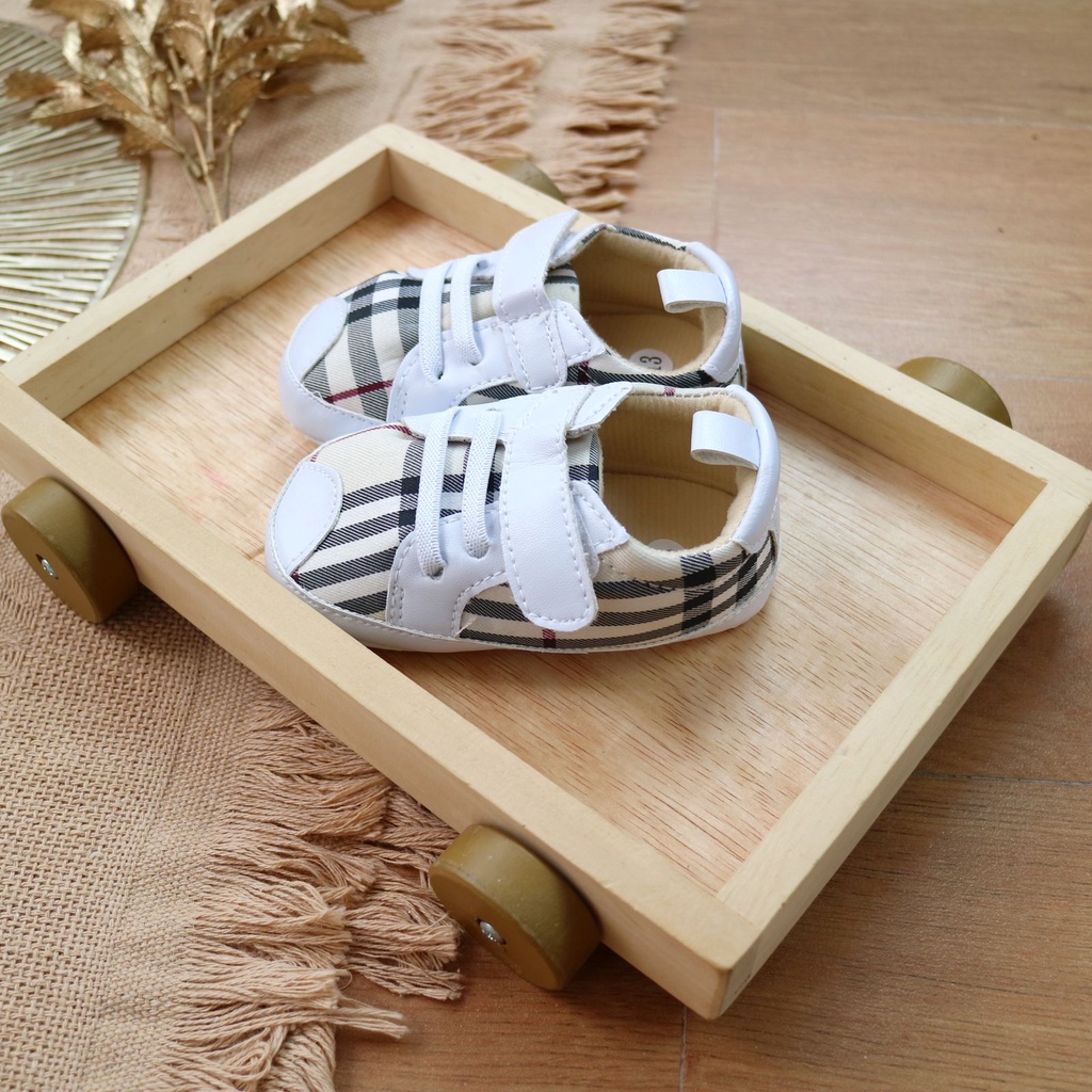 LIU05 Sepatu Bayi Anak anti slip/Baby Prewalker Shoes Belajar Jalan Bayi Pergi Jalan Fashion Casual