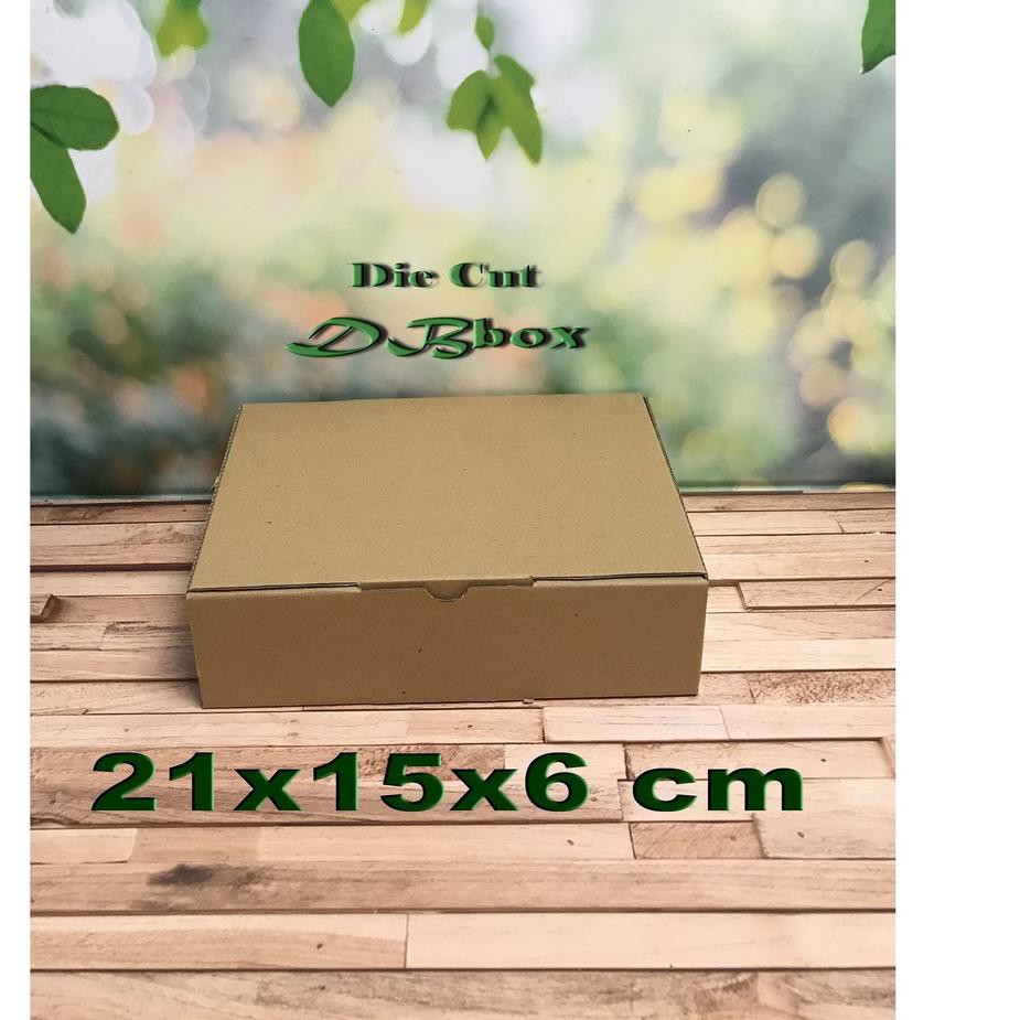 

『Launching』 ( 10 Pcs ) Kardus uk. 21 x 15 x 6 cm...Die Cut untuk kotak Aksesoris dll, model box piz