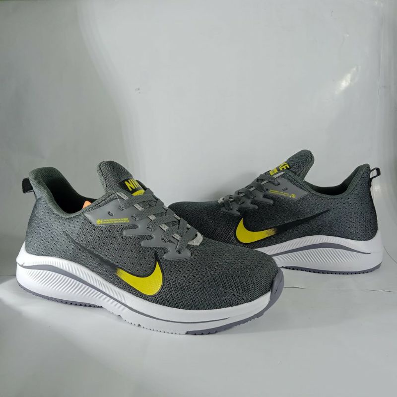 Sepatu Pria Terbaru Sepatu Sneakers pria Sepatu Running Nike Zoom