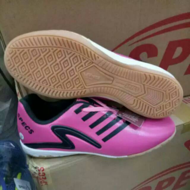 Sepatu futsal specs sol tebal
