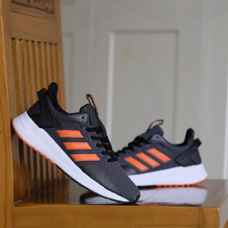 Adidas questar ride black white sol orange original