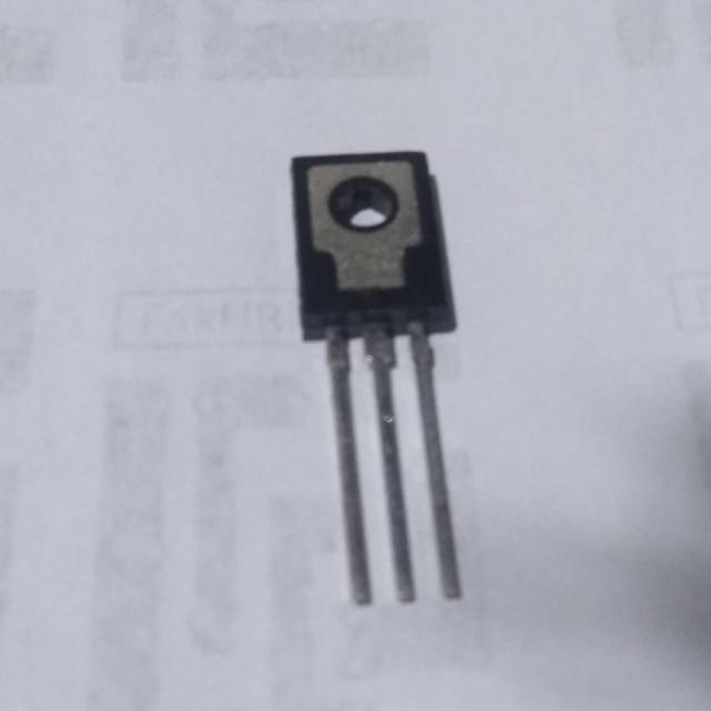 Transistor d882