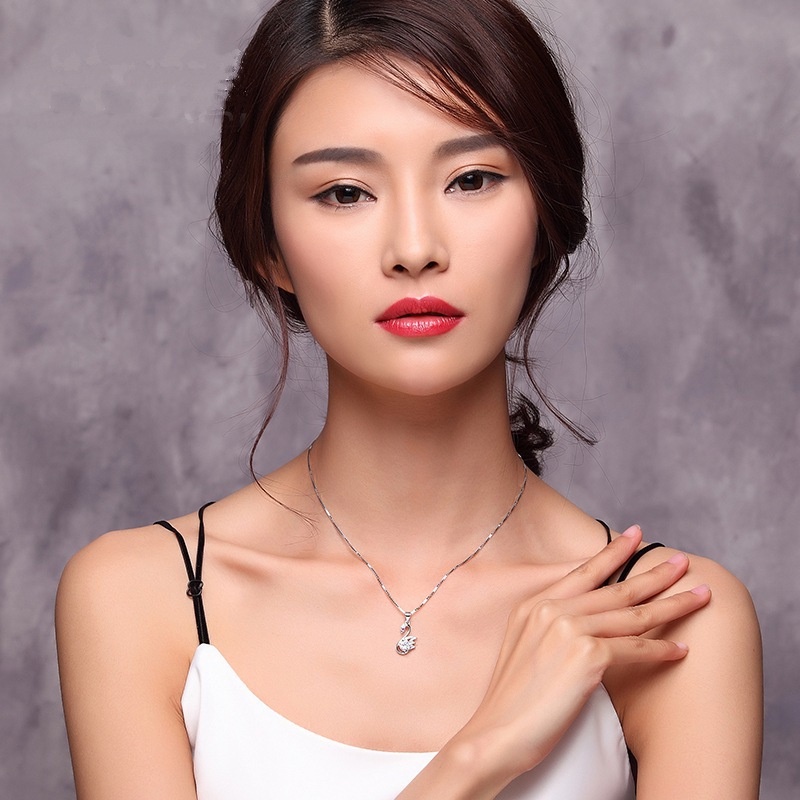 [Ready Stock]Fashionable Elegant 925 Silver Diamond Swan Pendant Necklace