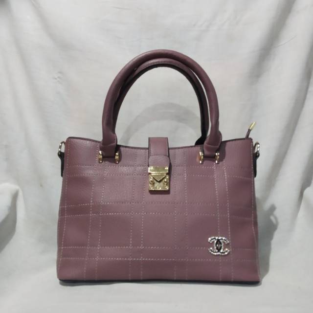 Preloved bag chanel leather harga nego