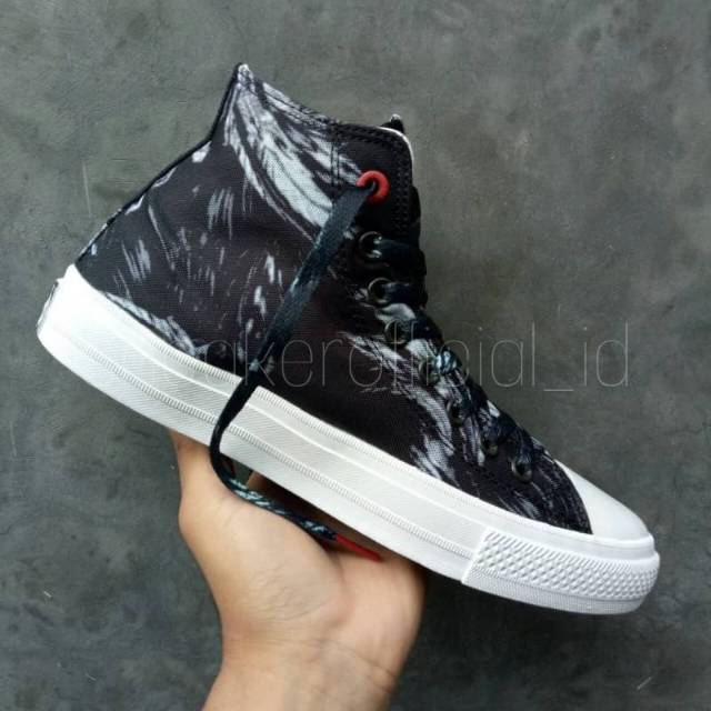 Sepatu Converse Chuck Taylor All Star II CT2 Lunarlon Year Of The Rooster High BNIB Original Premium