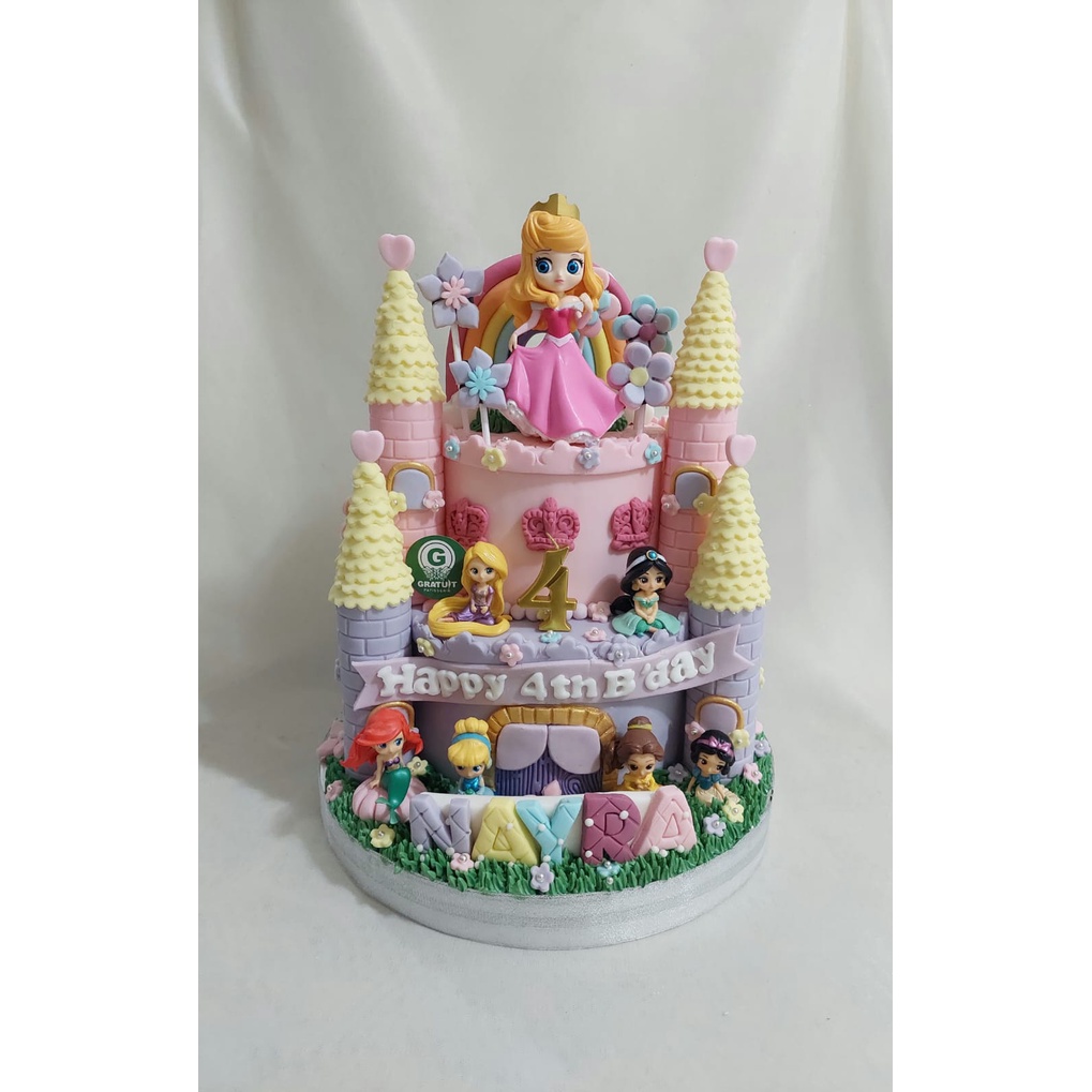 

PRINCESS CAKE AURORA UK 20 + 15 CM