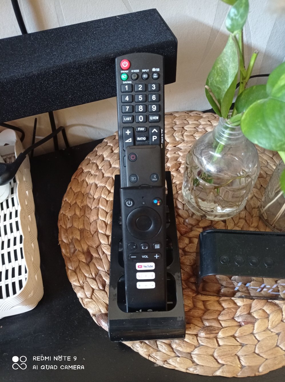 Remote Control Stand Holder Rack Rak Tempat Penyimpan Remote Tv Ac Dvd