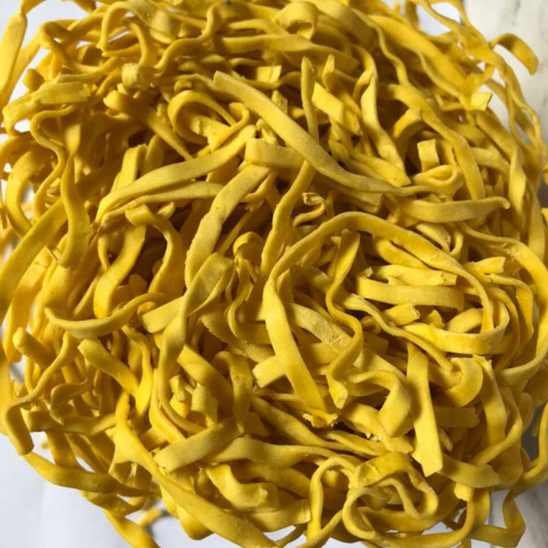 

Mie Kuning/ Mie Pical / Mie Gado-Gado/ Mie Pipih