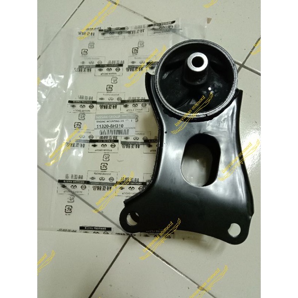 ENGINE MOUNTING BELAKANG XTRAIL T30 KARET MONTING XTRAIL T30 BAGIAN BELAKANG ENGINE MONTING XTRAIL