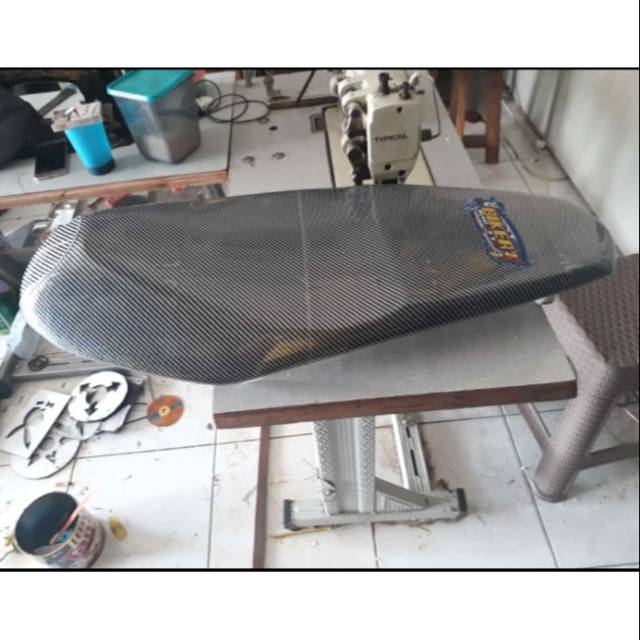Jok Vario standar kulit Karbon modifikasi - Jok honda Vario modifikasi - Jok motor Vario tinggal pas