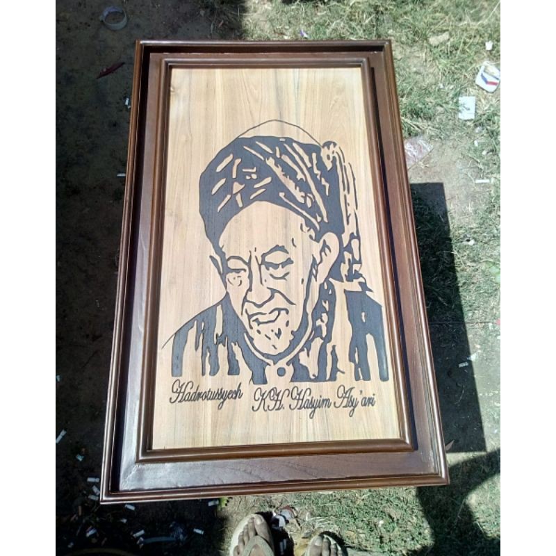 kaligrafi sketsa wajah/ sketsa wajah/ kayu jati