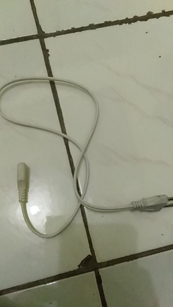 Kabel Colokan Mug Teko Listrik Plastik