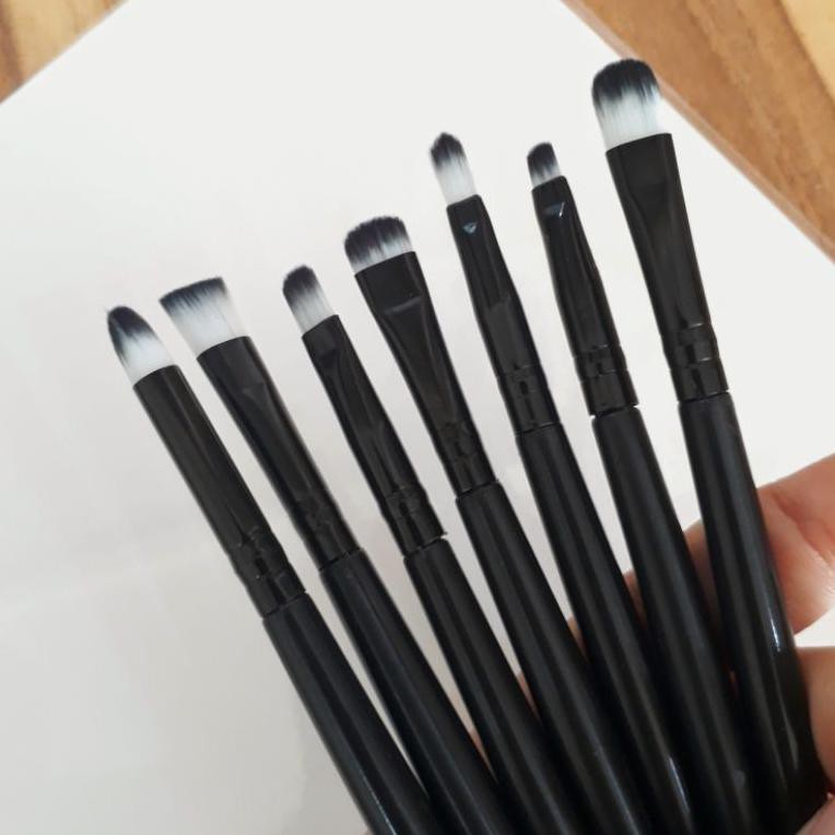 

[ART. 20931] Kuas Sketsa Set Kennedy 7s