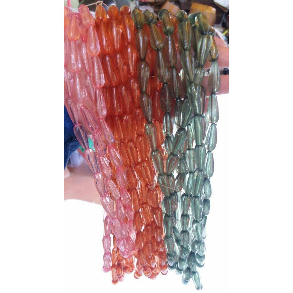 

Unik Manik Manik / Monte Akrilik Tetes Air Warna Bening ( 1 renteng ) (DAS)