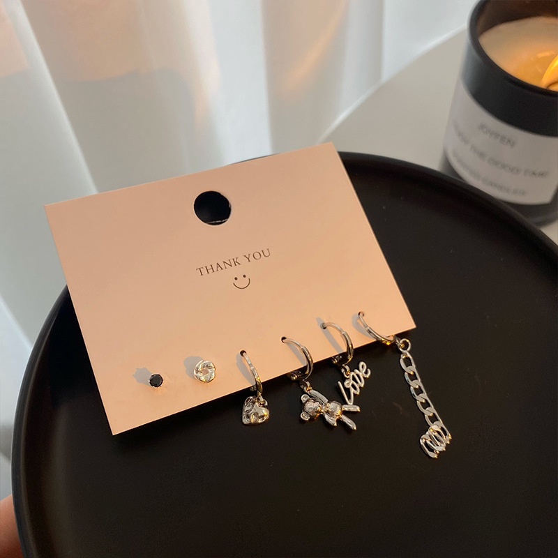 Anting Stud Rantai Drop Oil Bentuk Hati Salib Beruang Bahan 925 Silver Untuk Wanita