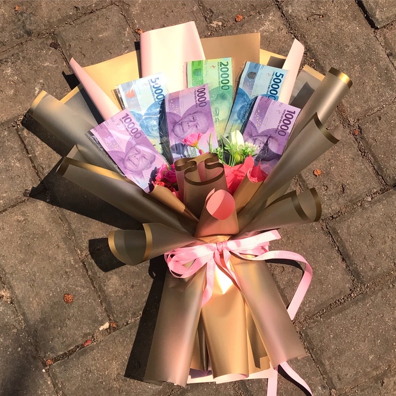 

BUKET WISUDA UANg ASLi/MONEY BOUQUET / BUKET DUIT / BUKET UANG / BOUQUET UANG / BOUQUET WISUDA / BOUQUET ULANG TAHUN / BUKET LAMARAN