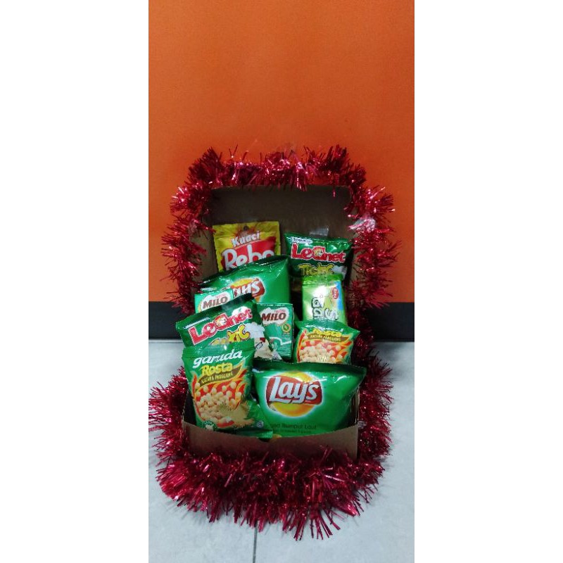 

SNACK BOX/ HAMPERS WISUDA&ULTAH/ GIFT BOX DapoerQ