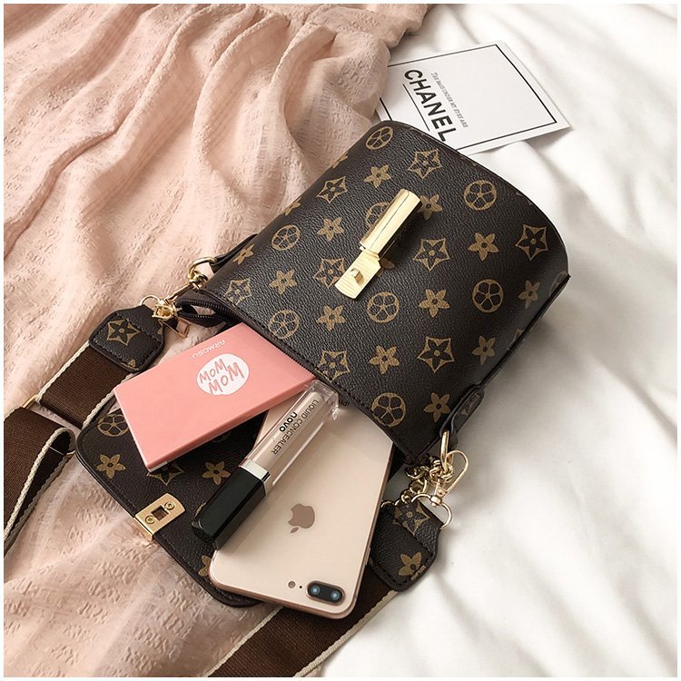 (2Pc Bisa 1Kg)GTBI998875045  New arrival  !!! Tas Selempang  Tas Wanita Import Premium