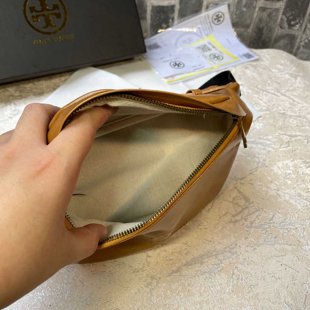 Tory Burch Waistbag / Tas Selempang Kulit Tas Tory Burch Tas Pinggang