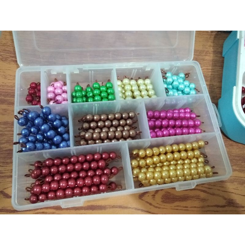 

MontessoriBeads /goldenbeads/boxmanikmanik/boxasesoris