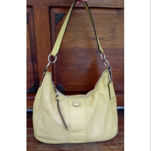 ❌sold ❌Tas coach second preloved perforated leather hobo original authentic