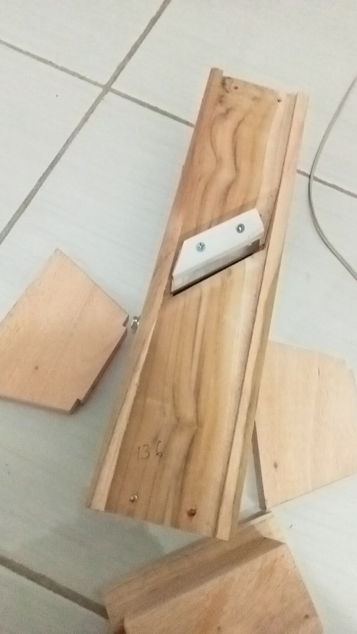 Pengiris Keripik Dan Bumbu Dapur Serbaguna