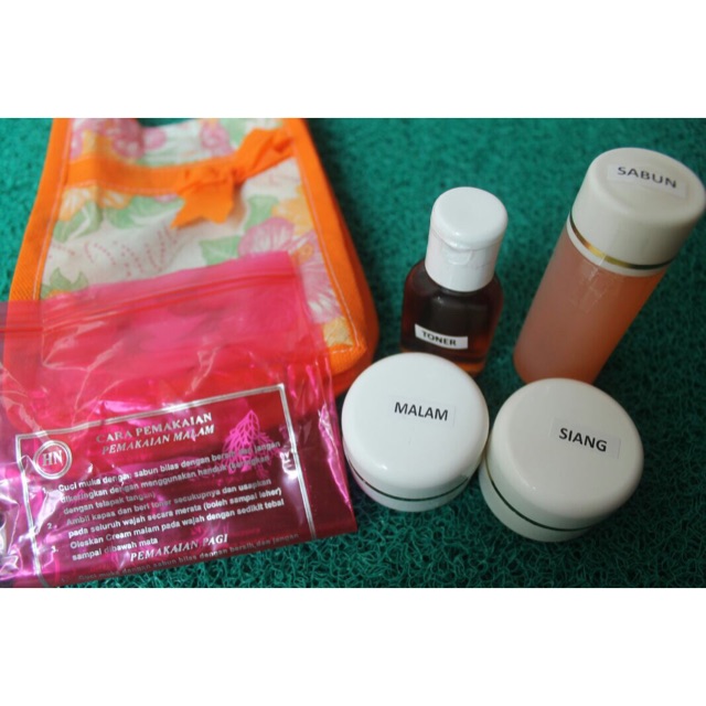 KRIM WAJAH HN ORIGINAL