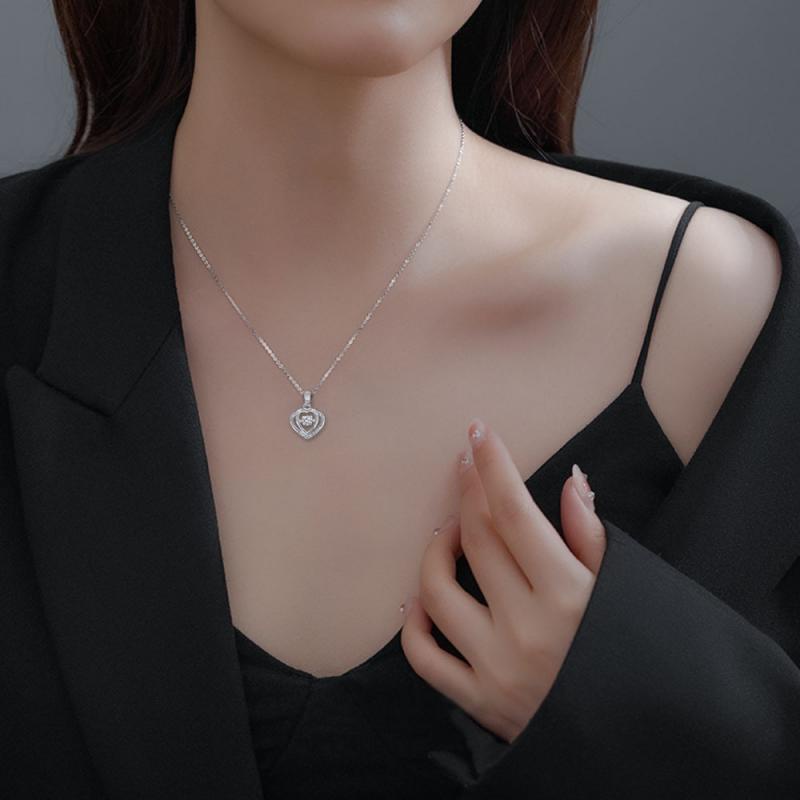 XiaoboACC Kalung Rantai Titanium Steel Liontin Hati Hias Zircon Ukuran Untuk Wanita - 38CM + 6CM