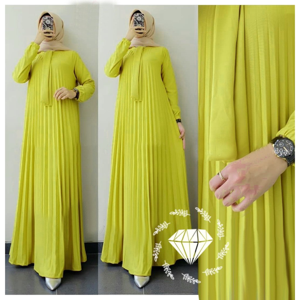 MAXI PAULINA PRISKET