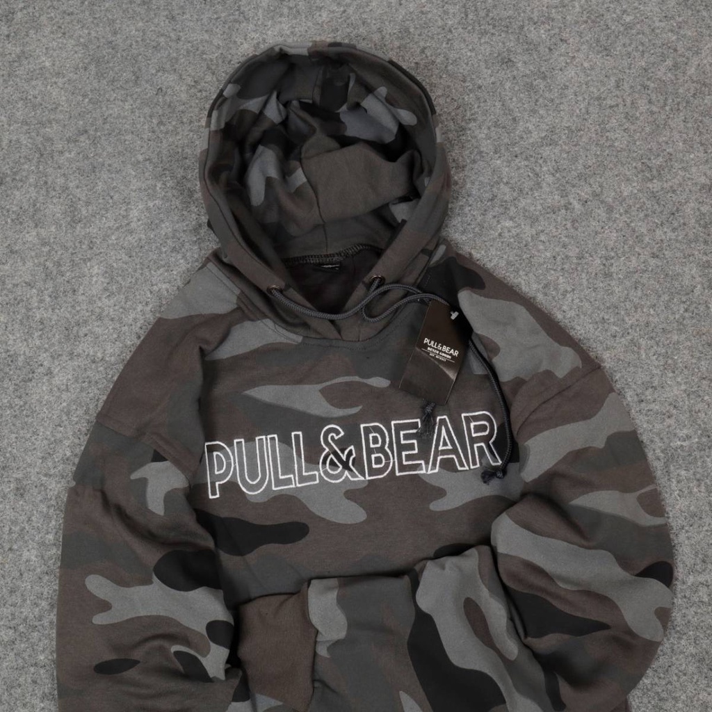 Sweater Hoodie Camo Pull &amp; Bear Full Tag &amp; Label Sweater PULL &amp; BEAR CAMO HIJAU EMBROID EMBROIDERY