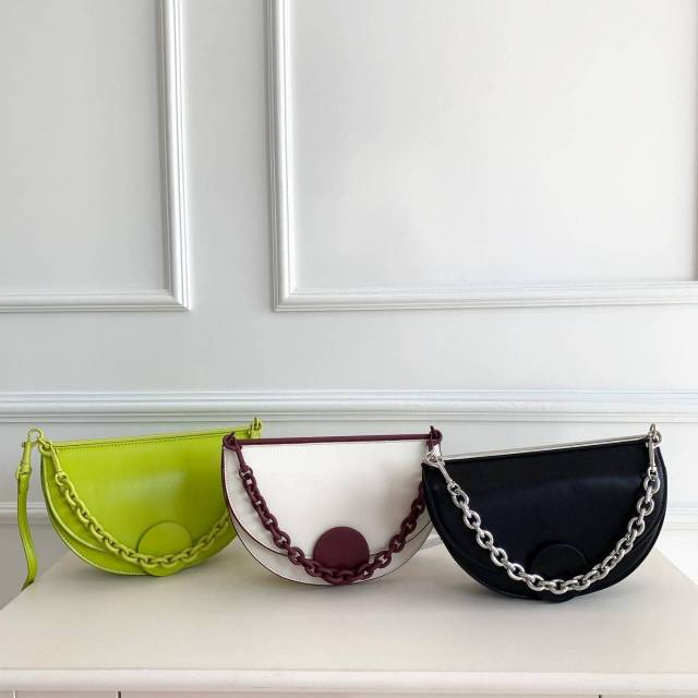 CNK753 half moon clutch bag Original