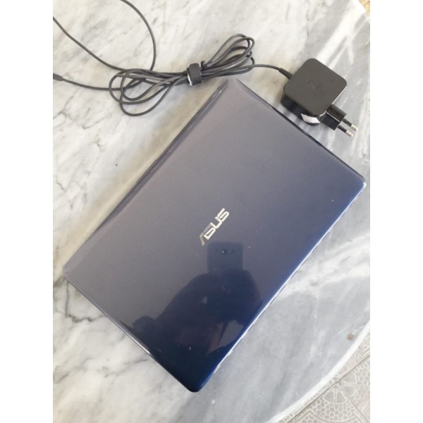 laptop notebook asus E203 NAH second