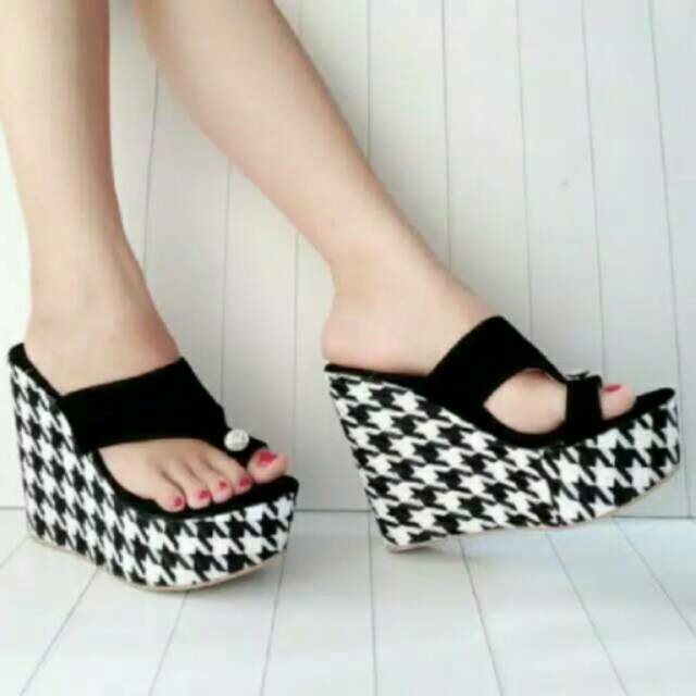 Wedges Cantik