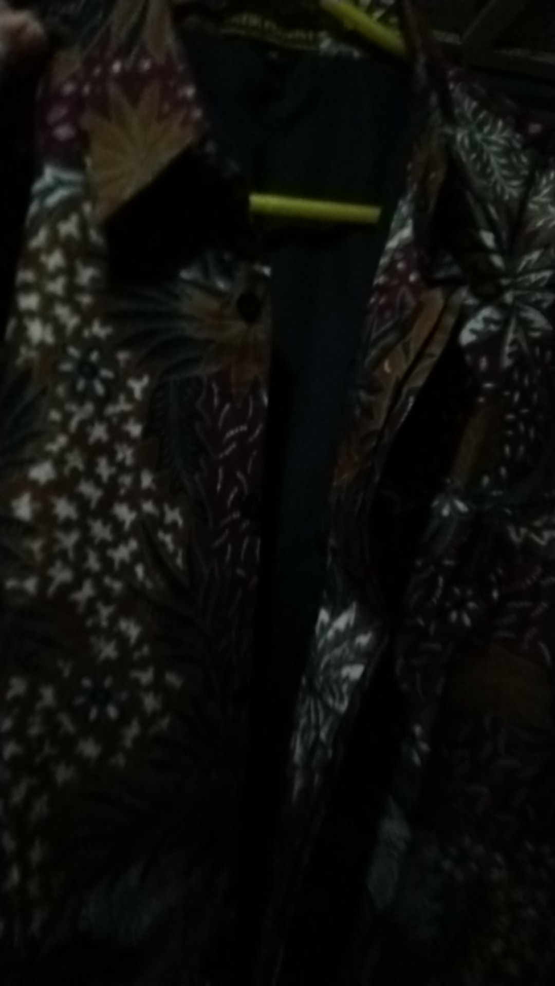 Sekartaji Ungu Pendek Kemeja Batik Pria Full Furing Katun Cabut Primisima