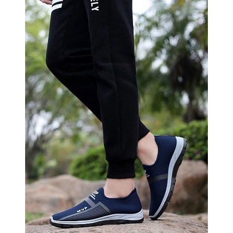 8.8 DISKON Sale Sepatu Casual Slip On Yuzi MVP formal non formal Pria Dan Wanita