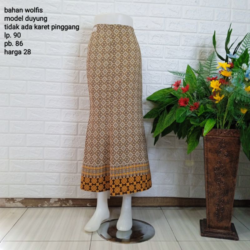 PRELOVED ROK  MURAH//BAWAHAN PREMIUM, PAKAIAN BEKAS PL LAYAK PAKAI-34