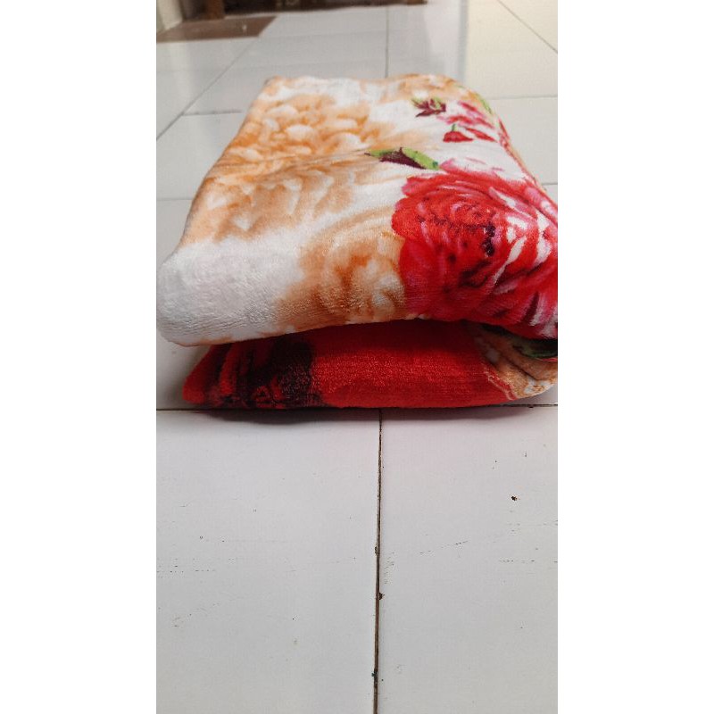 selimut bulu tebal SRH motif bunga 145x195 halus import terlaris termurah berkualitas