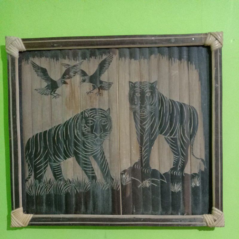 ukiran bambu hitam