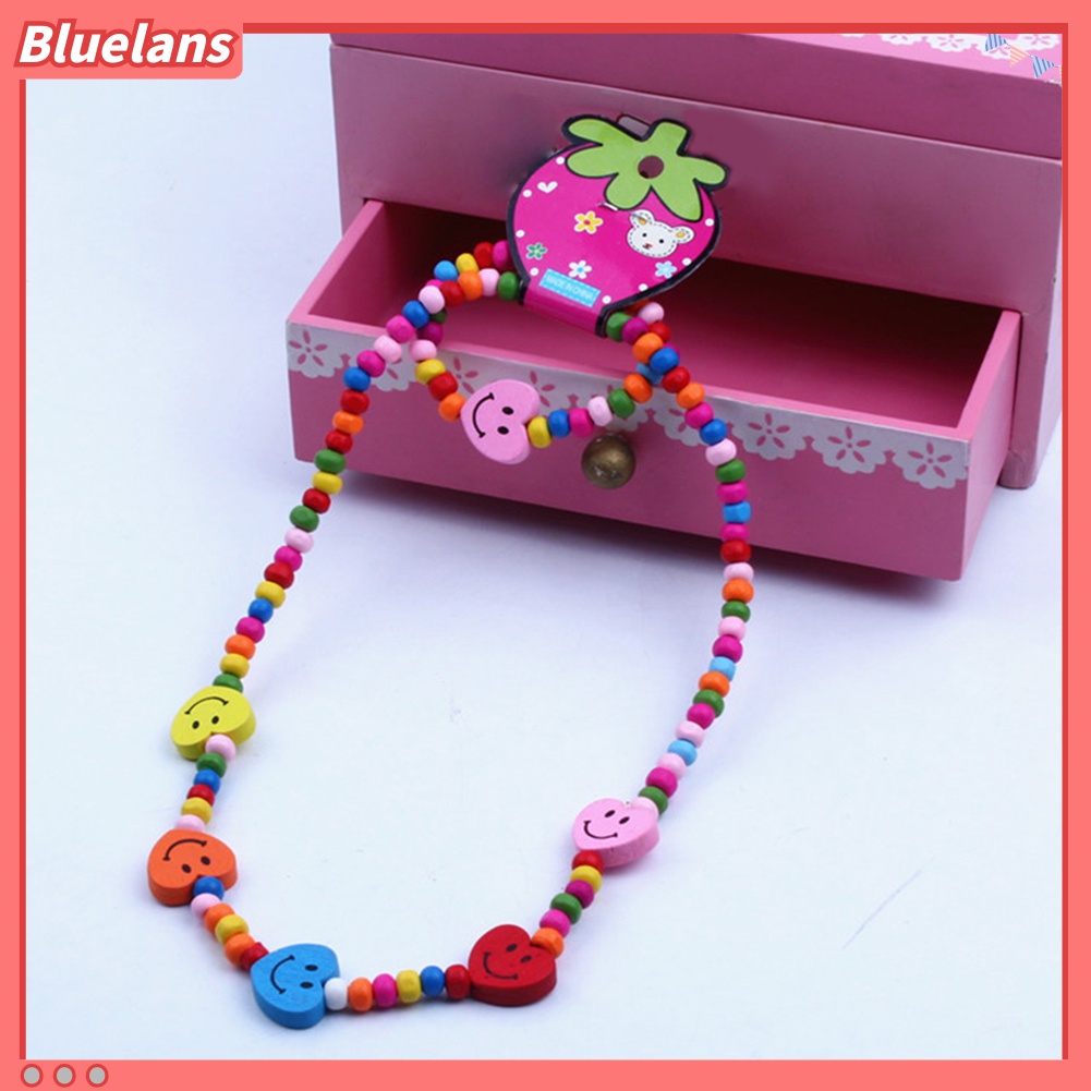 2pcs / Set Gelang Kalung Elastis Bahan Kayu Aksen Manik-Manik Strawberry Untuk Anak