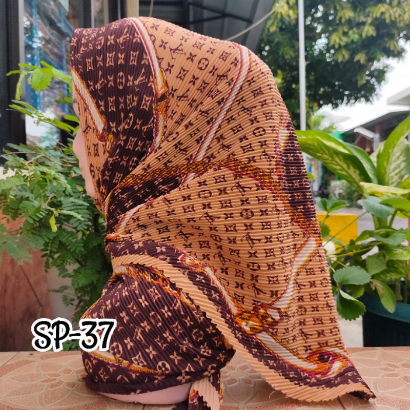 SEGIEMPAT PLISKET MOTIF / JILBAB SEGIEMPAT PLISKET / SEGIEMPAT VOAL / SEGI EMPAT PLISKET / VOAL MOTIF / JILBAB PLISKET-Sp-37