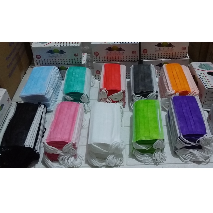 Masker polos warna earloop dan hijab 3ply merek sensa harga per box isi 50